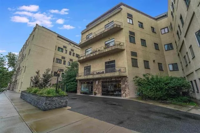 75 LIBERTY Avenue, JC, Journal Square, NJ 07306