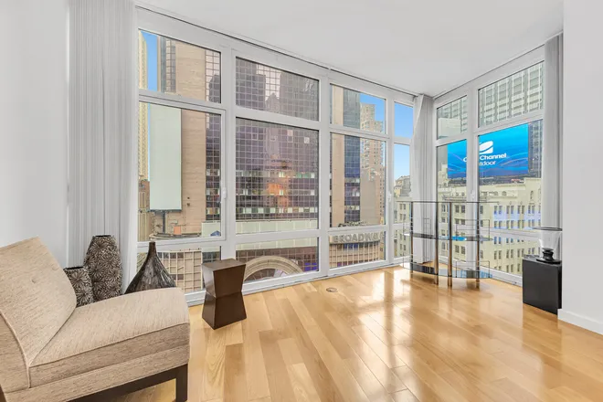 1600 BROADWAY #9C, New York, NY 10019