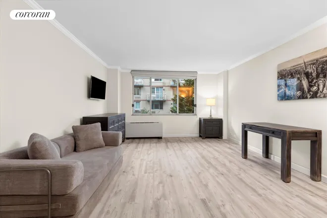 393 West 49th Street #3OO, New York, NY 10019