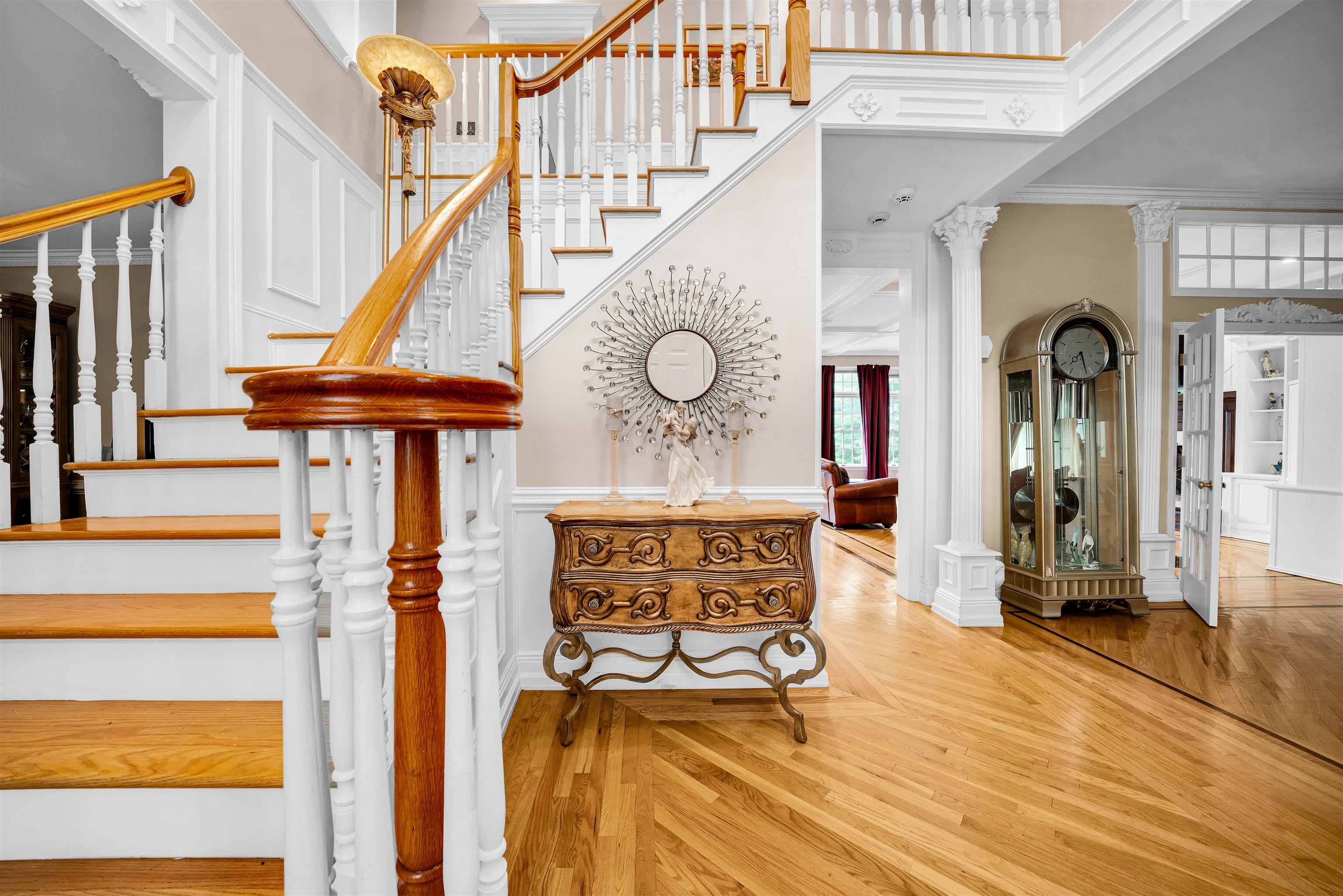 317 ROCK RIDGE Court, Franklin Lakes Borough, Franklin Lakes, NJ 07417 - Property photo 5 of 47