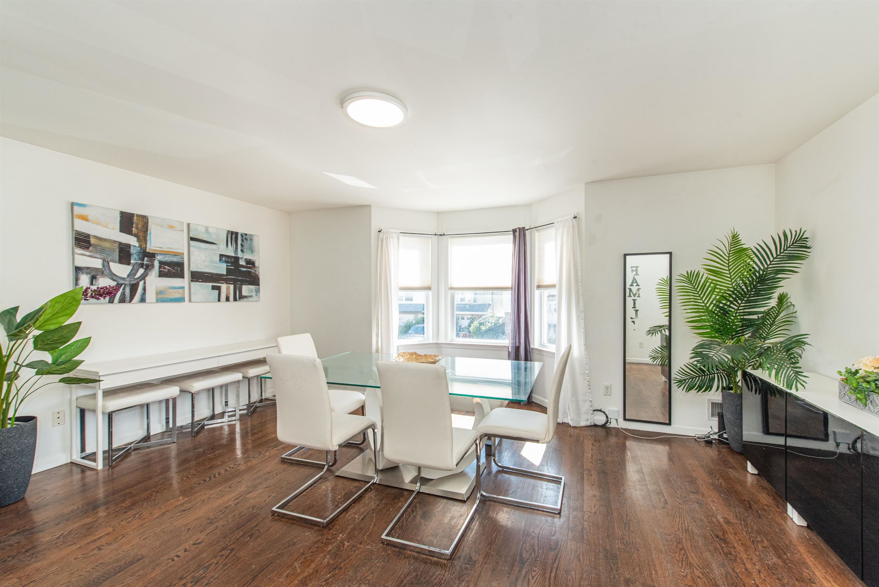 543-545 LIVINGSTON Street, Elizabeth City, ELIZABETH, NJ 07206-1323 - Property photo 2 of 49