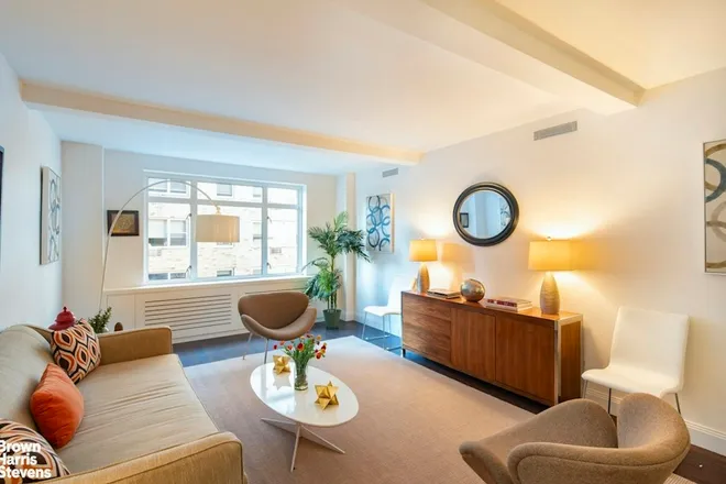 170 East 77th Street #8G, New York, NY 10075