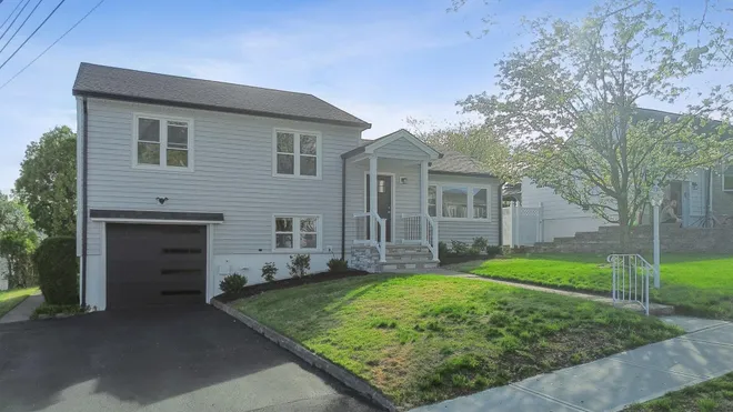 27 MOUNTAINVIEW Drive, Clifton, NJ 07013