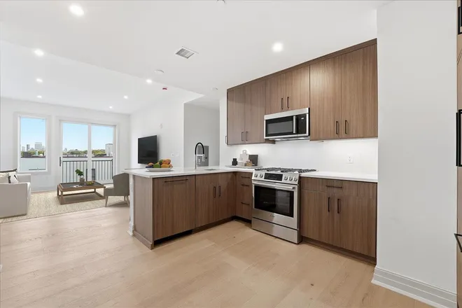 921 MADISON Street, Hoboken, NJ 07030