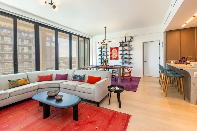 58 Saint MARKS Place #902, Brooklyn, NY 11217