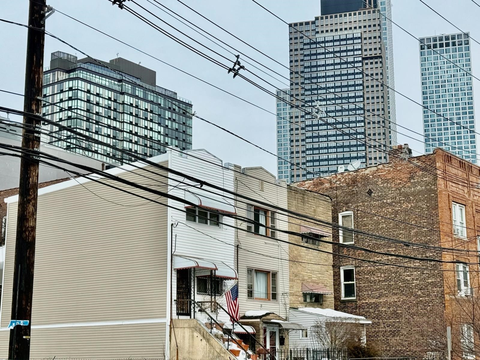 173 BALDWIN Avenue, Jersey City, JC Journal Square, NJ 07306 - Property photo 4 of 10