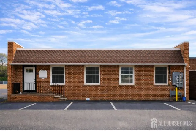 2504 Plainfield Avenue, Scotch Plains, NJ 07076