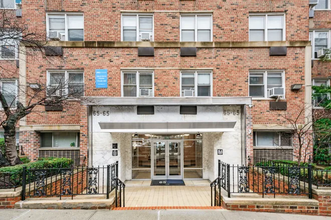 65-65 WETHEROLE Street #6S, Rego Park, NY 11374