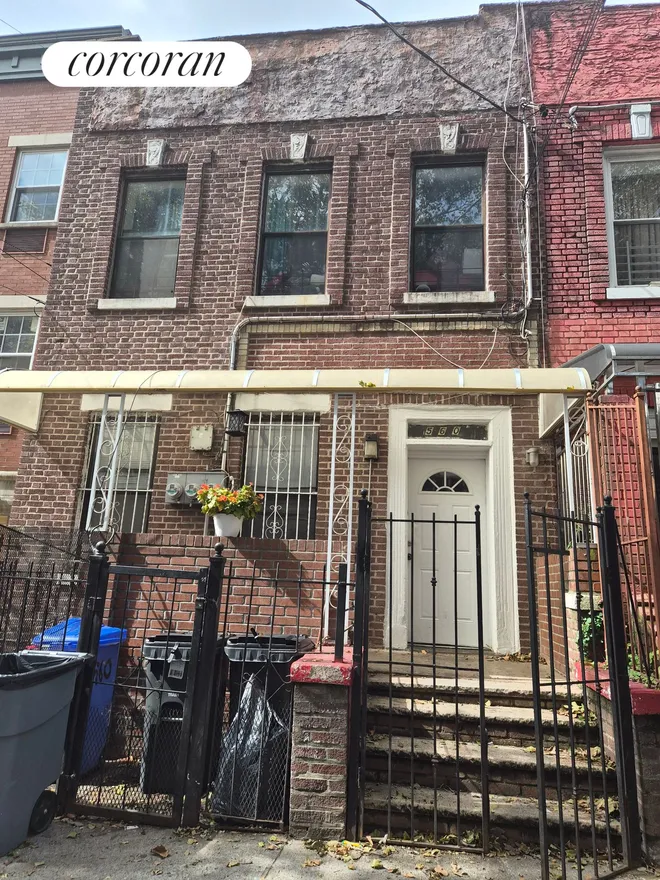 560 Euclid Avenue, Brooklyn, NY 11208