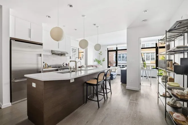 427 East 12th Street #3A, New York, NY 10009