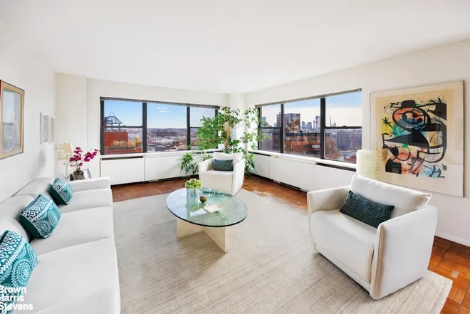 60 East END Avenue #21A, New York, NY 10028