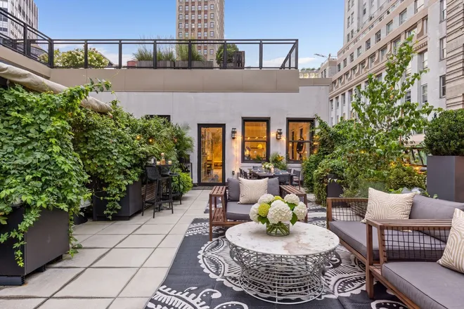 25 BROAD Street #PH2D, New York, NY 10004