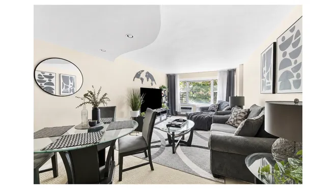 435 East 65th Street #3E, New York, NY 10065