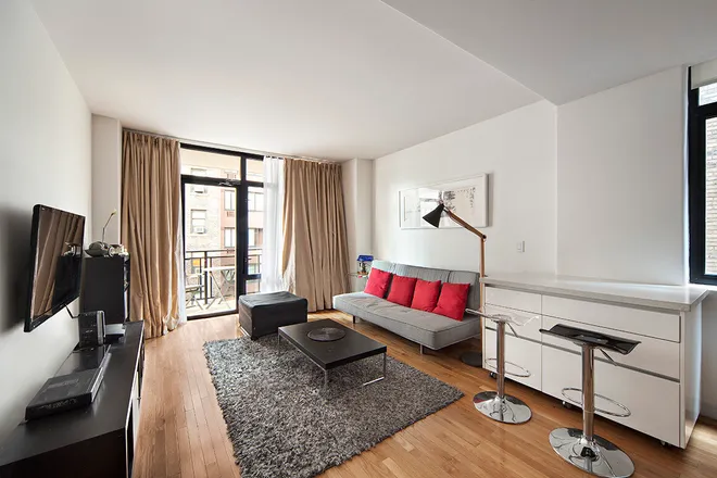 148 East 24th Street #7E, New York, NY 10010