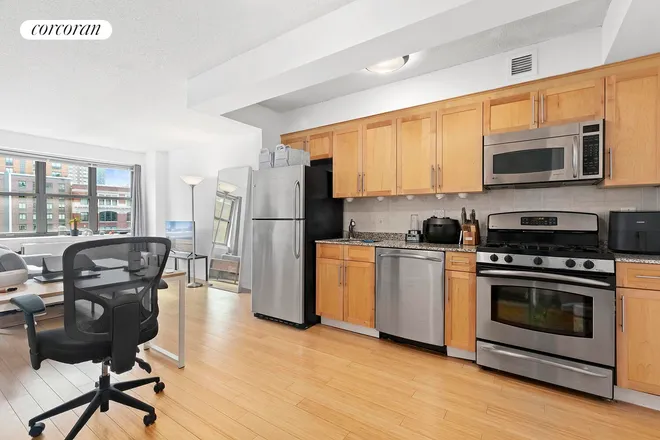516 West 47th Street #S6K, New York, NY 10036