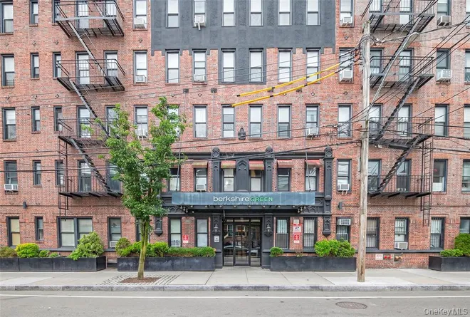 42-22 Ketcham Street #D-21, Elmhurst, NY 11373
