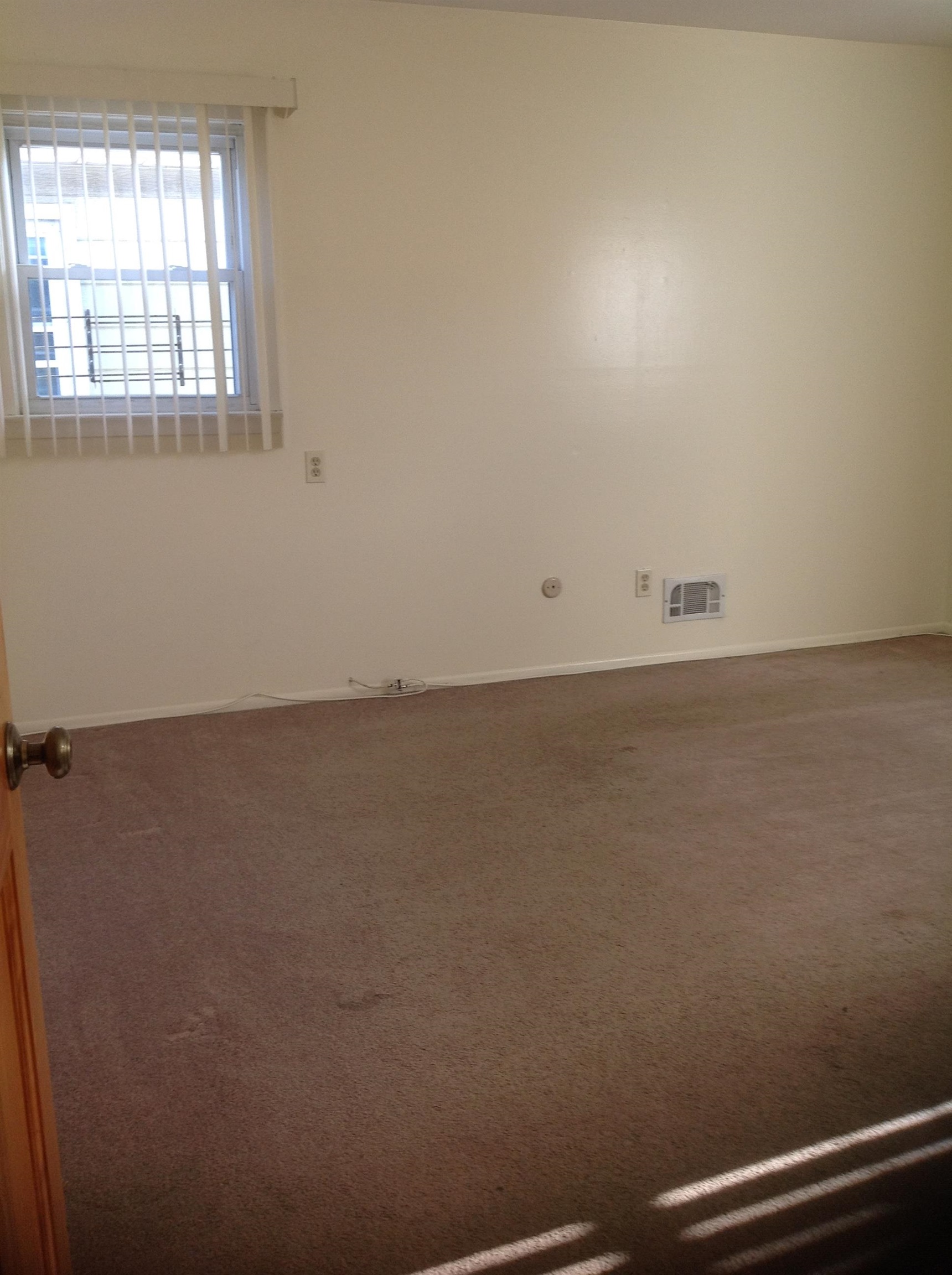 12 PACKARD Street, Bayonne City, Bayonne, NJ 07002 - Property photo 2 of 21