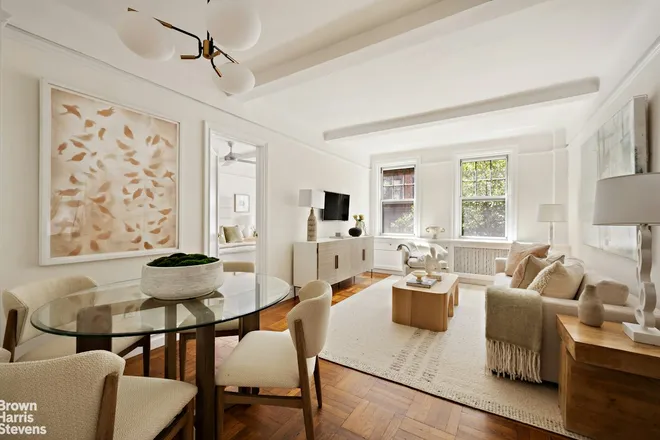 11 West 69th Street #2B, New York, NY 10023