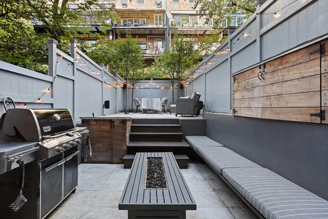 451 West 22nd Street #DUPLEX, New York, NY 10011