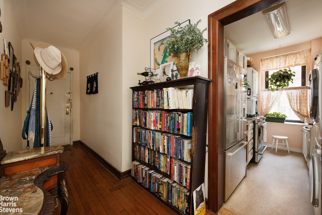 114 CLINTON Street #2A, Brooklyn Heights, Brooklyn, NY 11201 - Property photo 4 of 10