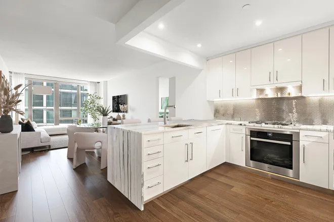 50 Riverside Boulevard #15-M, New York, NY 10069