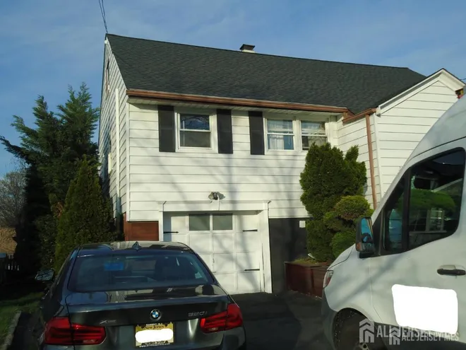 106 Maryknoll Route, Menlo Park terrace, NJ 08840