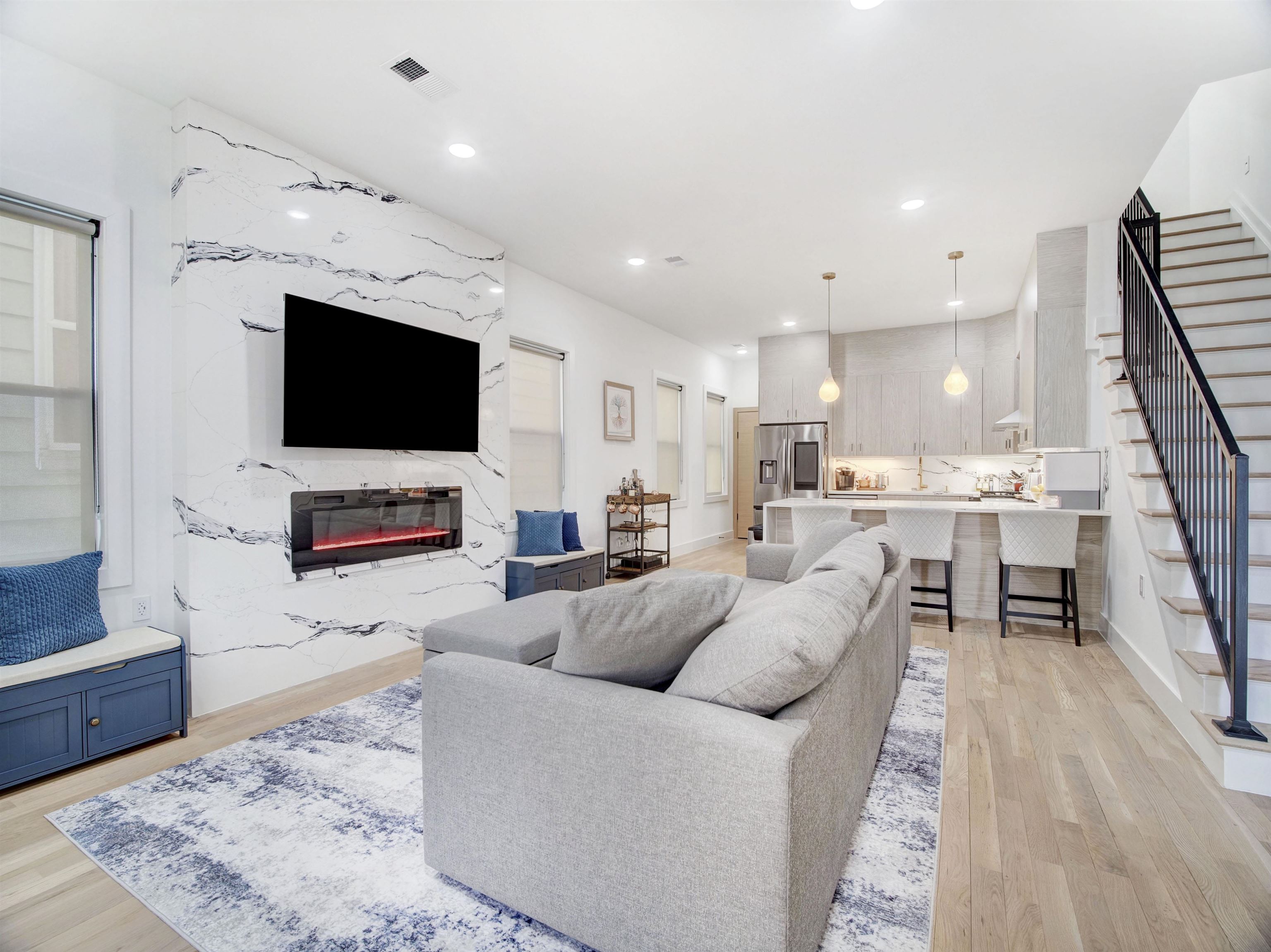 231 CLINTON Avenue, Jersey City, JC Bergen Lafayette, NJ 07304 - Property photo 5 of 27