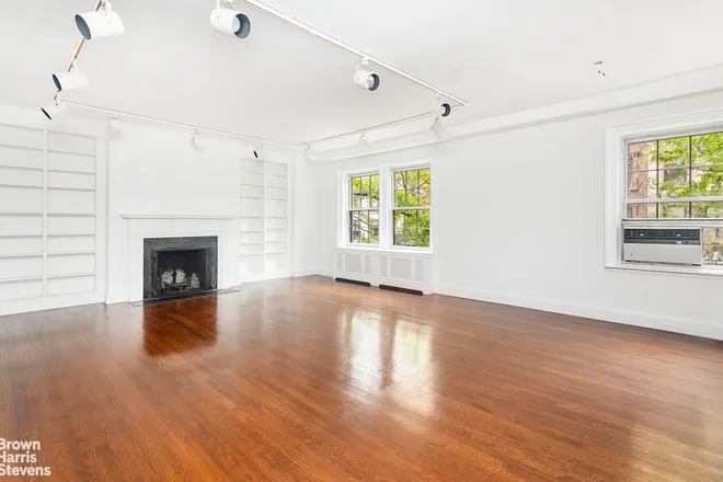 133 East 64th Street #3B, New York, NY 10021