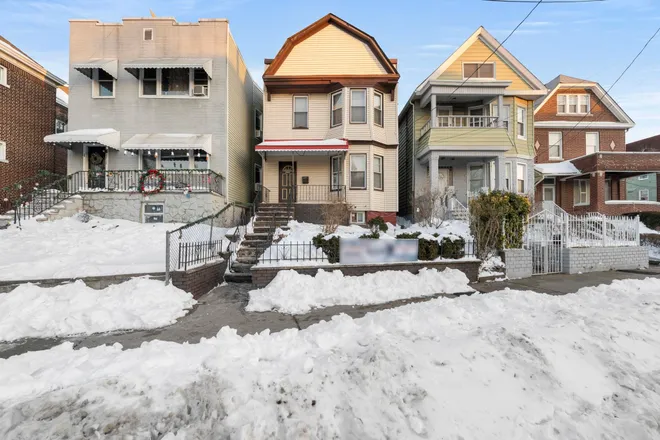 2214 JOHN F KENNEDY Boulevard, JC, West Bergen, NJ 07304