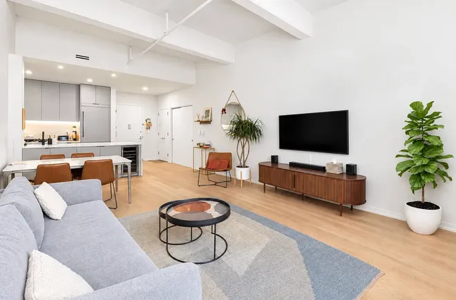184 Kent Avenue #D319, Brooklyn, NY 11249
