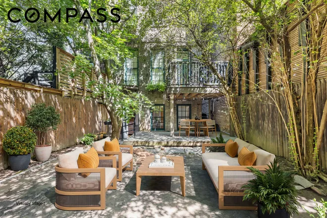 118 Waverly Place #1B, New York, NY 10011