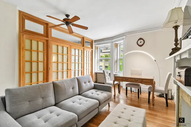 324 West 89th Street #3-A, New York, NY 10024
