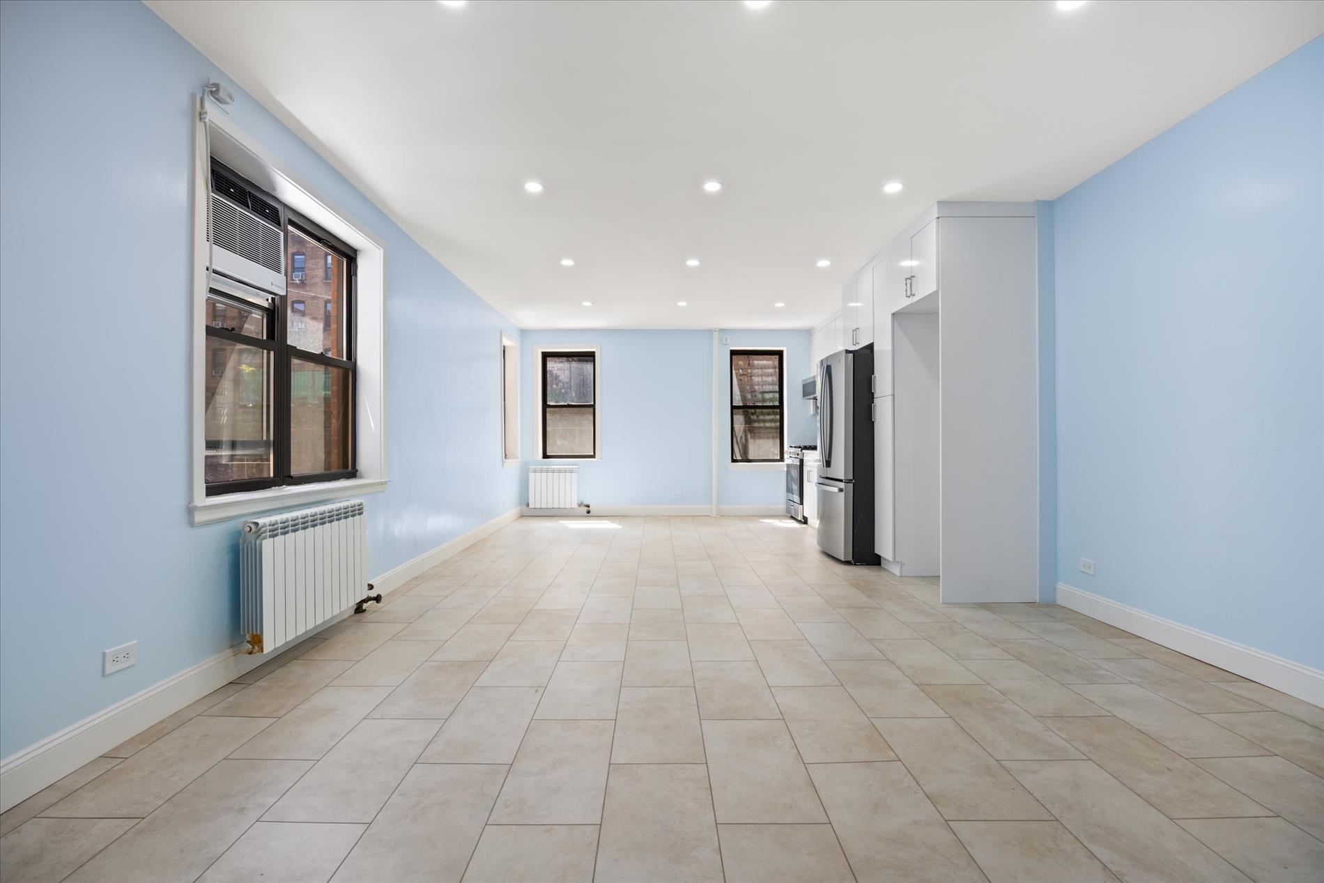 25 Indian Road #2-A, Inwood, Manhattan, NY 10034 - Property photo 3 of 19