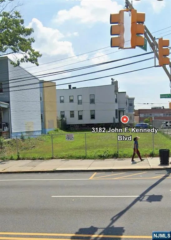 3182 John F Kennedy, Jersey City, NJ 07306