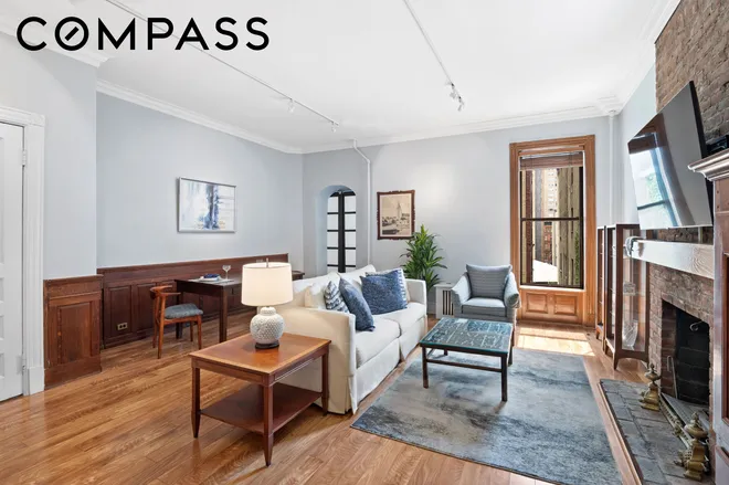 6 West 71st Street #3B, New York, NY 10023