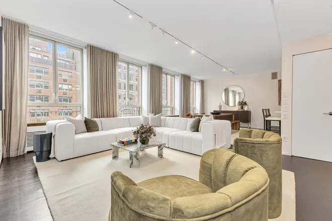 330 East 72nd Street #11, New York, NY 10021