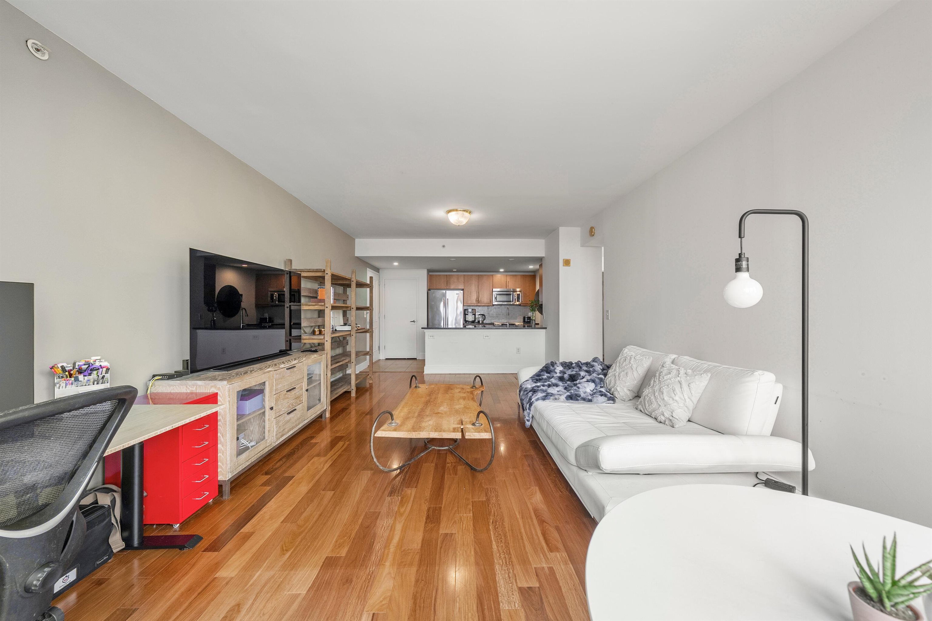 88 MORGAN Street, Jersey City, JC Downtown, NJ 07302-6206 - Property photo 3 of 26