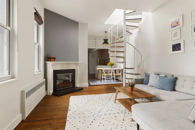 434 West 20th Street #9, New York, NY 10011