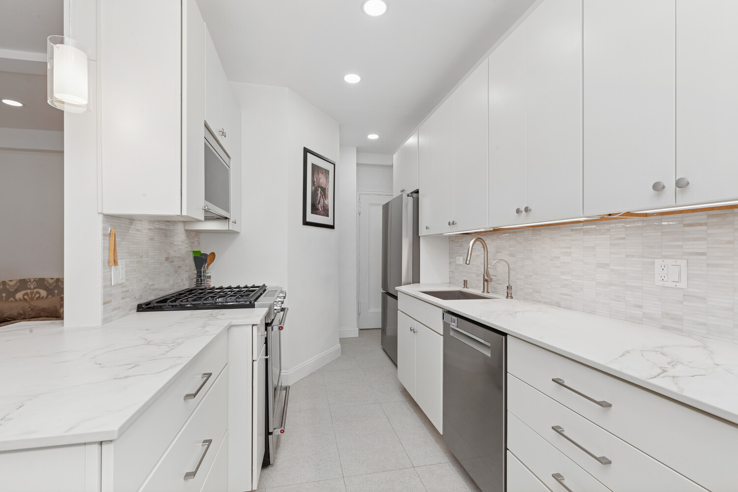 215 West 75th Street #11D, Upper West Side, Manhattan, NY 10023 - Property photo 5 of 9
