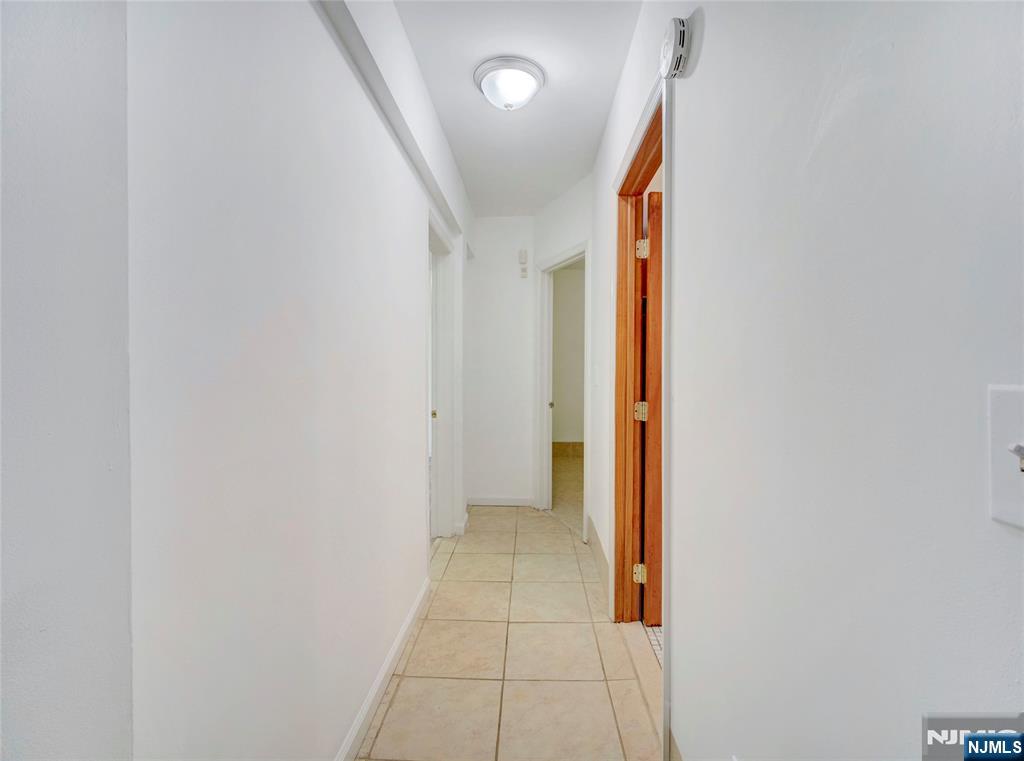 433 Lincoln #C002G, South Orange Village, Orange, NJ 07050 - Property photo 3 of 12