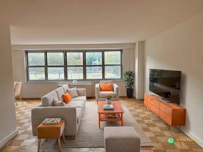 135 OCEAN Parkway #2G, Brooklyn, NY 11218