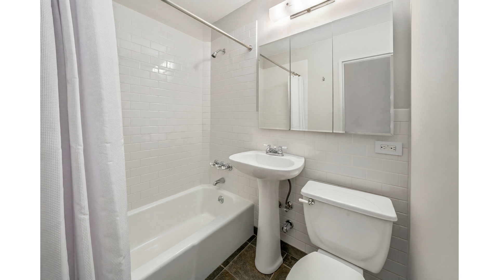 43 East 10th Street #5F, Greenwich Village, Manhattan, NY 10003 - Property photo 3 of 9
