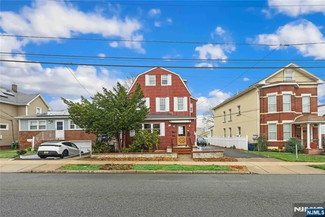 649 New Jersey, Lyndhurst, NJ 07071