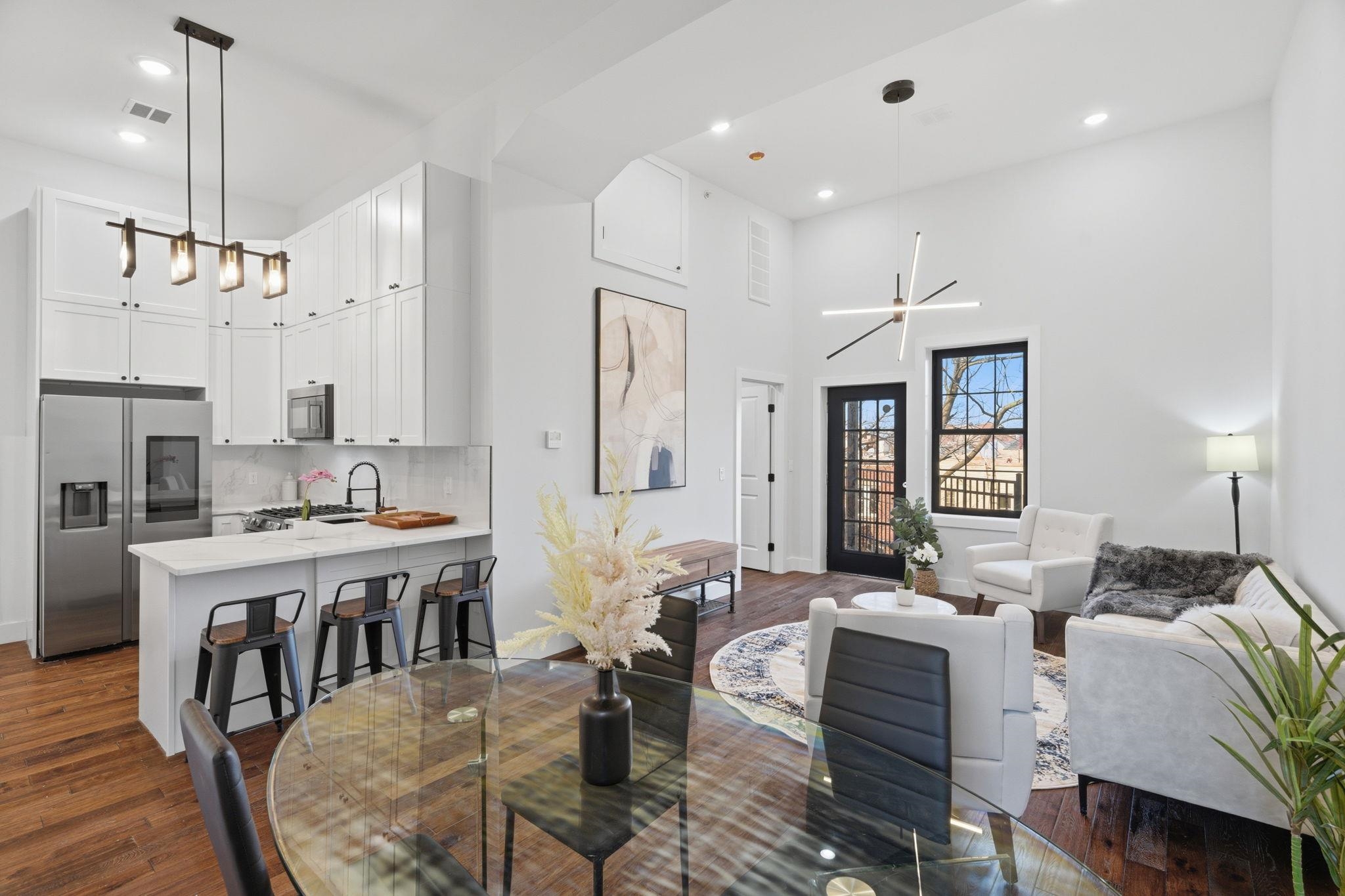 104 GLENWOOD Avenue, Jersey City, JC Journal Square, NJ 07306 - Property photo 2 of 40