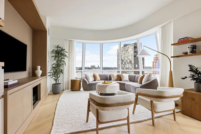 515 West 18th Street #1701, New York, NY 10011