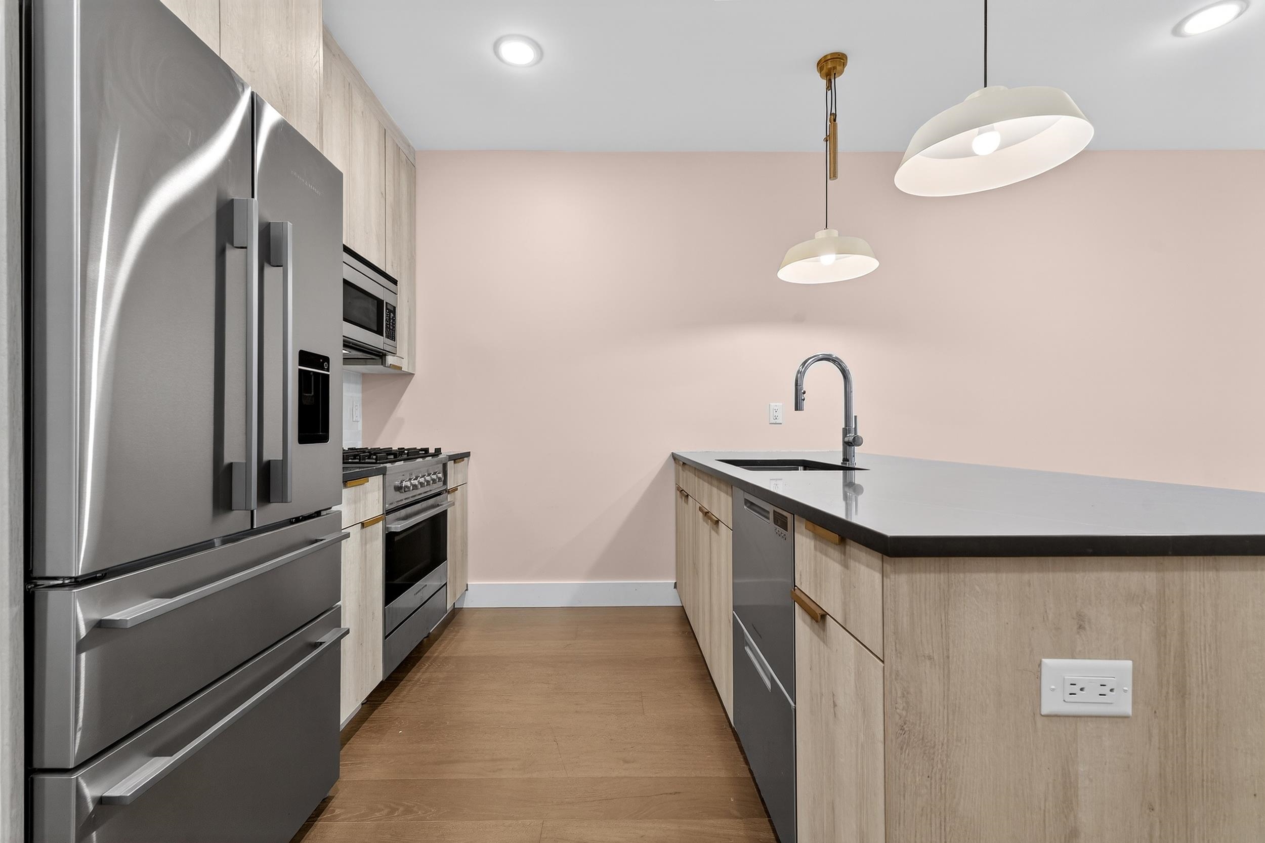 386 5th Street, Jersey City, JC Downtown, NJ 07302 - Property photo 2 of 13