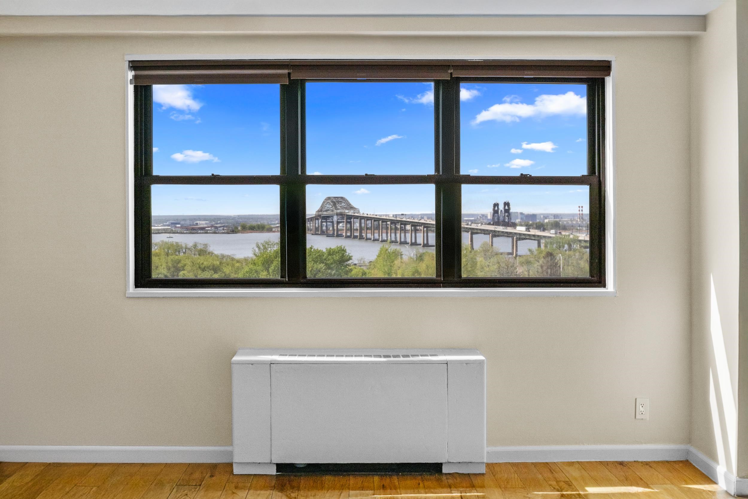 1225 KENNEDY Boulevard, Bayonne City, Bayonne, NJ 07002 - Property photo 4 of 19