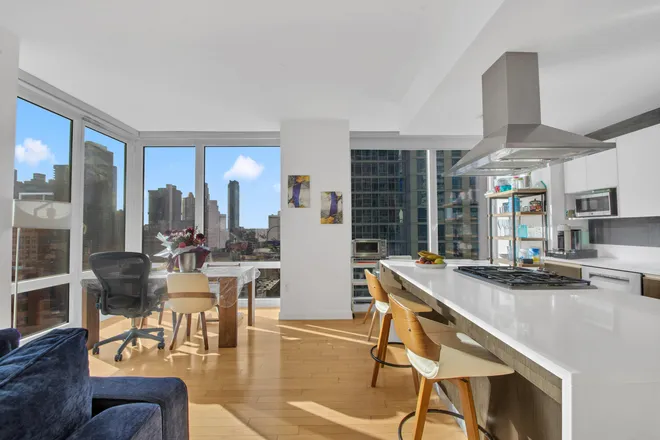 247 West 46th Street #1403, New York, NY 10036