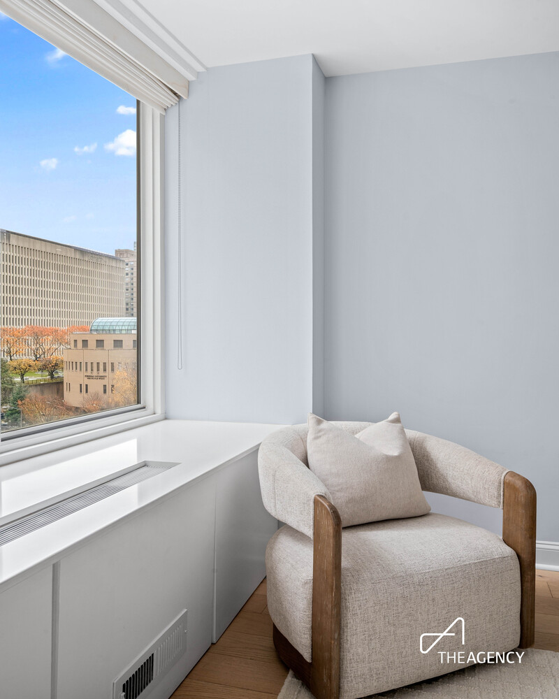 61 West 62nd Street #5F, Lincoln Square, Manhattan, NY 10023 - Property photo 3 of 8