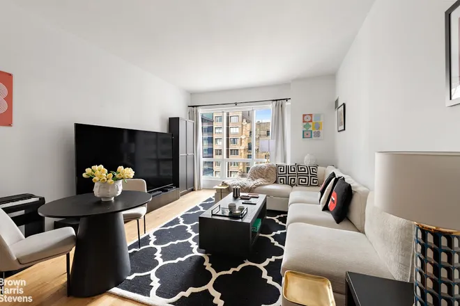 350 West 42nd Street #18E, New York, NY 10036
